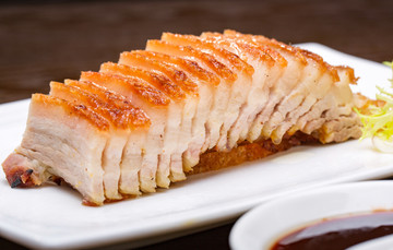 脆皮扣肉