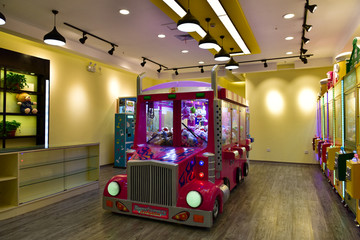 儿童游戏厅 娃娃机