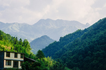 山岭风光