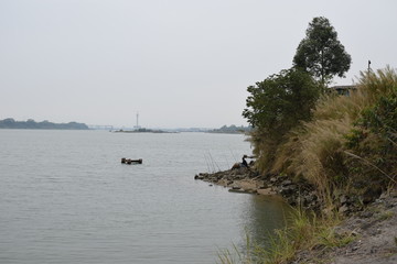 江边风景