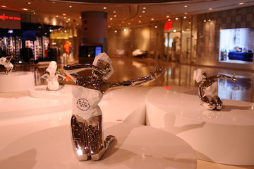 商场雕塑展