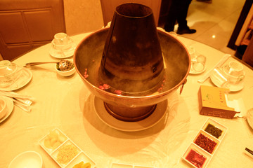 铜火锅