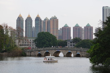 湖泊建筑风光