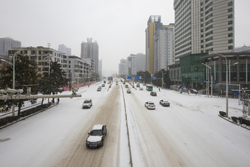 雪中街道