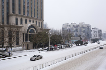 雪中街道