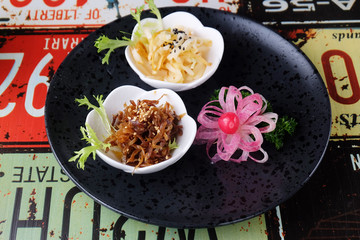 金菇脆笋双拼