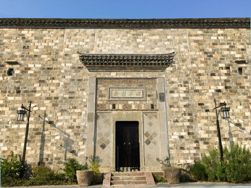 高墙大院