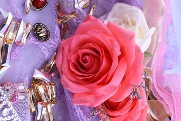 粉色蕾丝底玫瑰