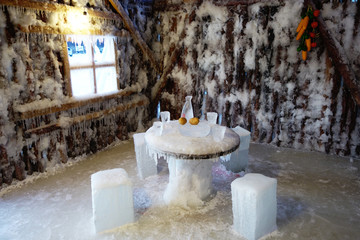 冰雕 木屋餐厅冰凳冰桌
