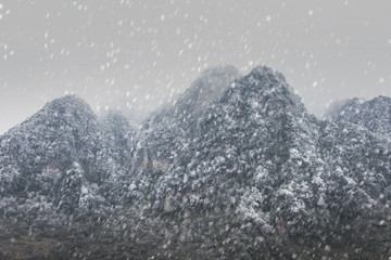 雪山