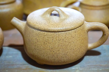 土陶 茶壶