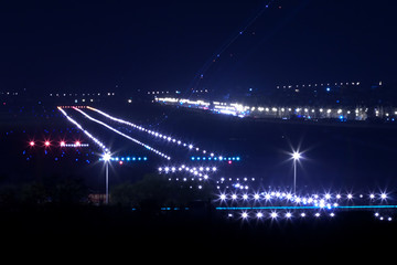 机场跑道 助航灯光 大连机场