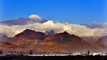 梦幻山峦 山峰