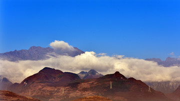 梦幻山峦 山峰