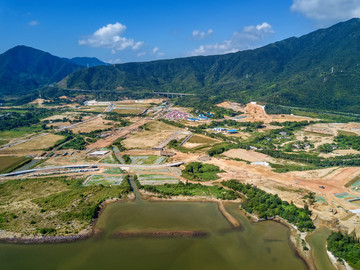 建设中的深圳坝光国际生物谷