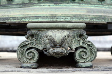 清代狮子形状的铜雕