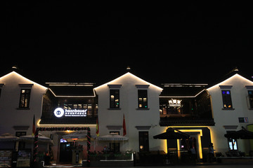 杭州湖滨商业街夜景
