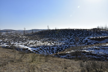 冬天的野山坡