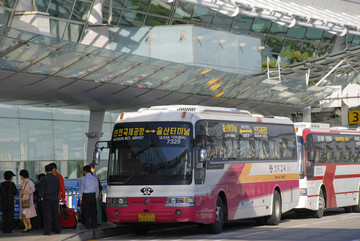 韩国仁川机场 公交车