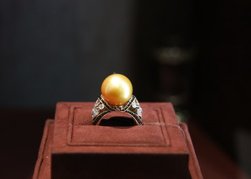 黄色大颗粒珍珠戒指