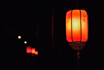 夜晚的红灯笼
