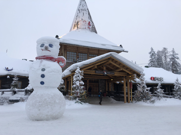 雪人木屋