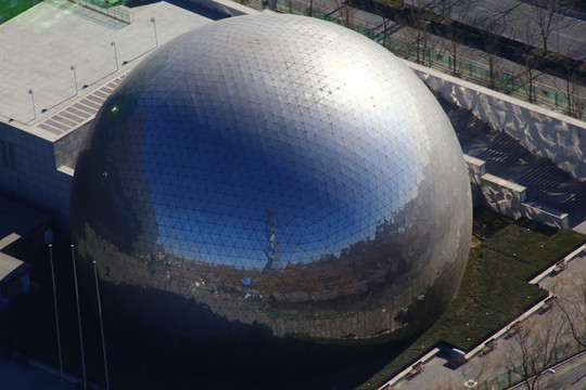 俯视中国科学馆球形建筑