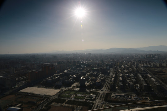 大钉子奥运塔观景台俯视北京