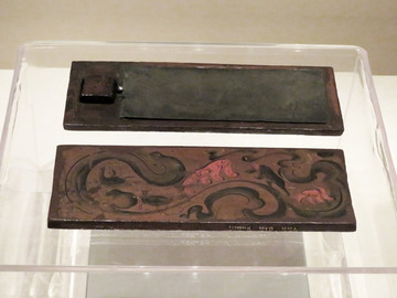 西汉漆盒石砚