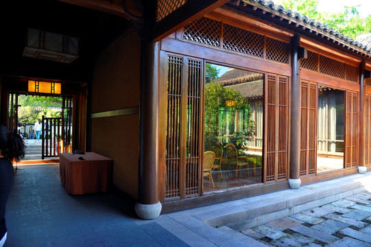 景区里的中式古典茶室