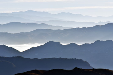 群山 层峦叠嶂 水墨山水