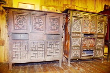 传统古典木质柜子