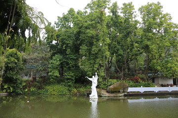厦门植物园仙女雕塑