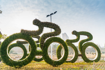 自行车运动植物雕塑