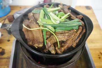 特色掌亦煲