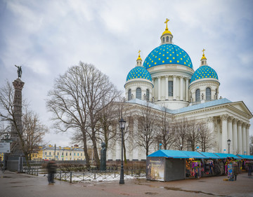 圣彼得堡圣三一大教堂