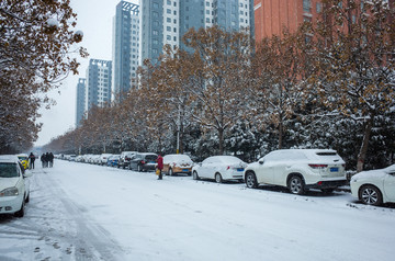 街道雪景