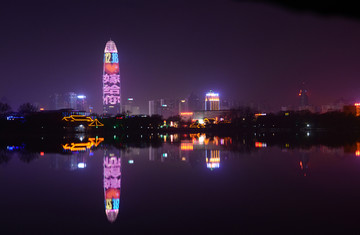 大明湖夜景