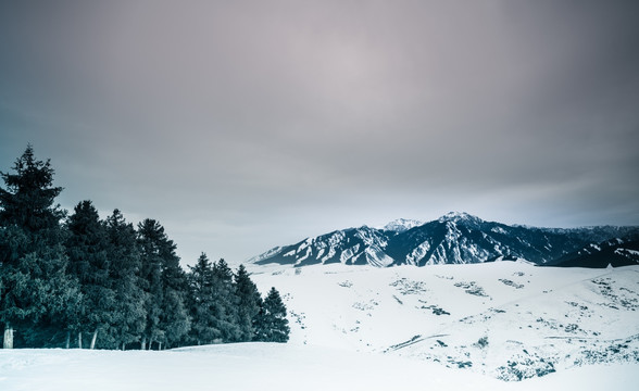 雪山风光