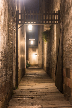 老街夜色