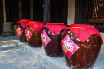 酒坛
