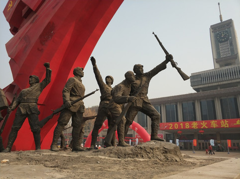 革命战争雕塑