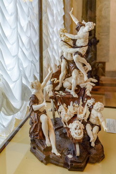 象牙人物雕塑 冬宫