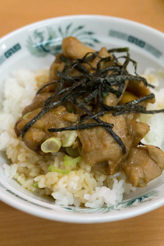 鸡肉盖饭