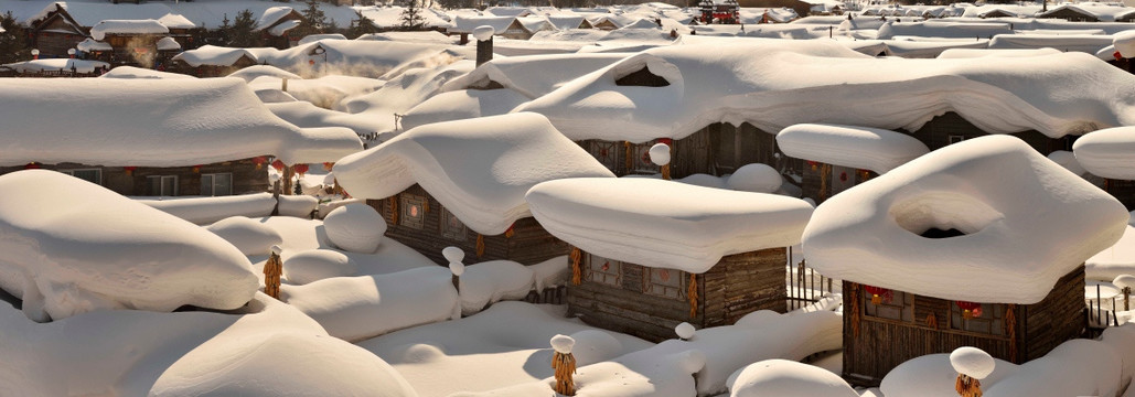 雪乡风情农家小院屋顶