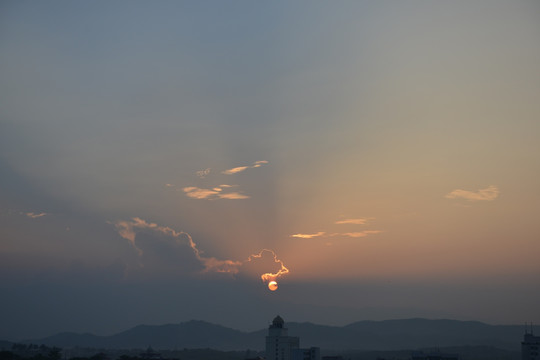 朝霞