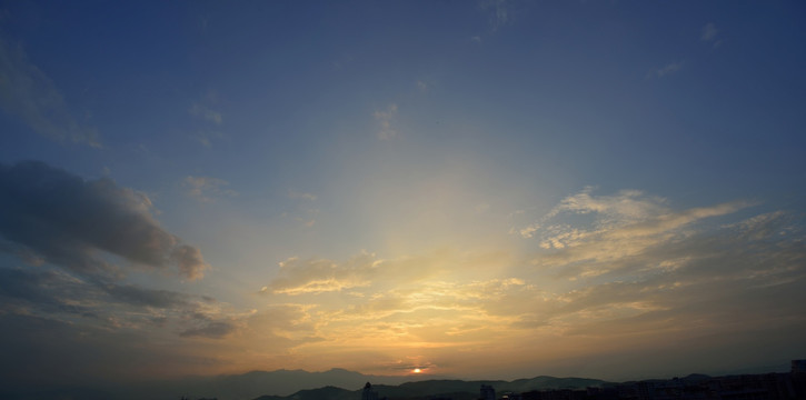 朝霞