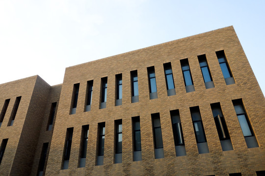 天津工业大学