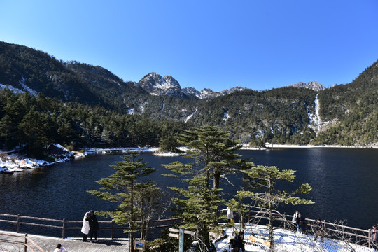 螺髻山黑龙潭
