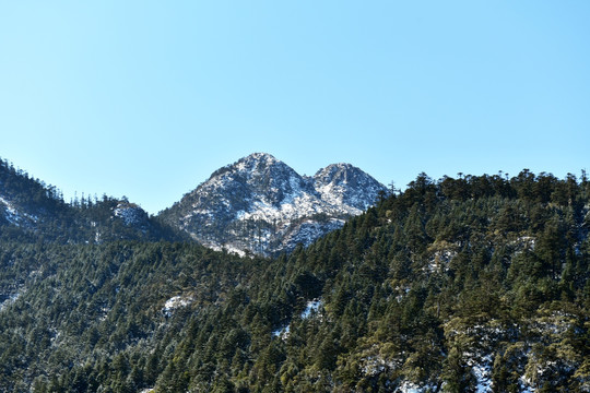 凉山 螺髻山 黑龙潭